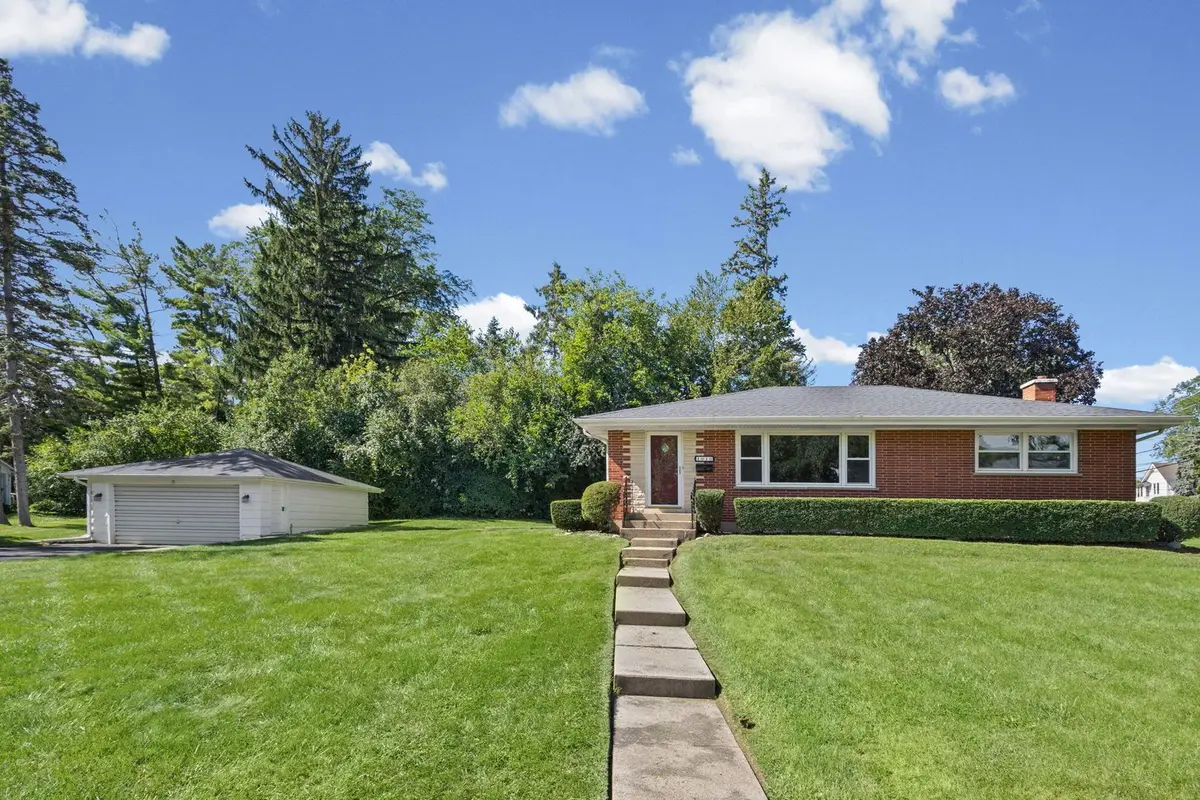 1010 Laursen Court