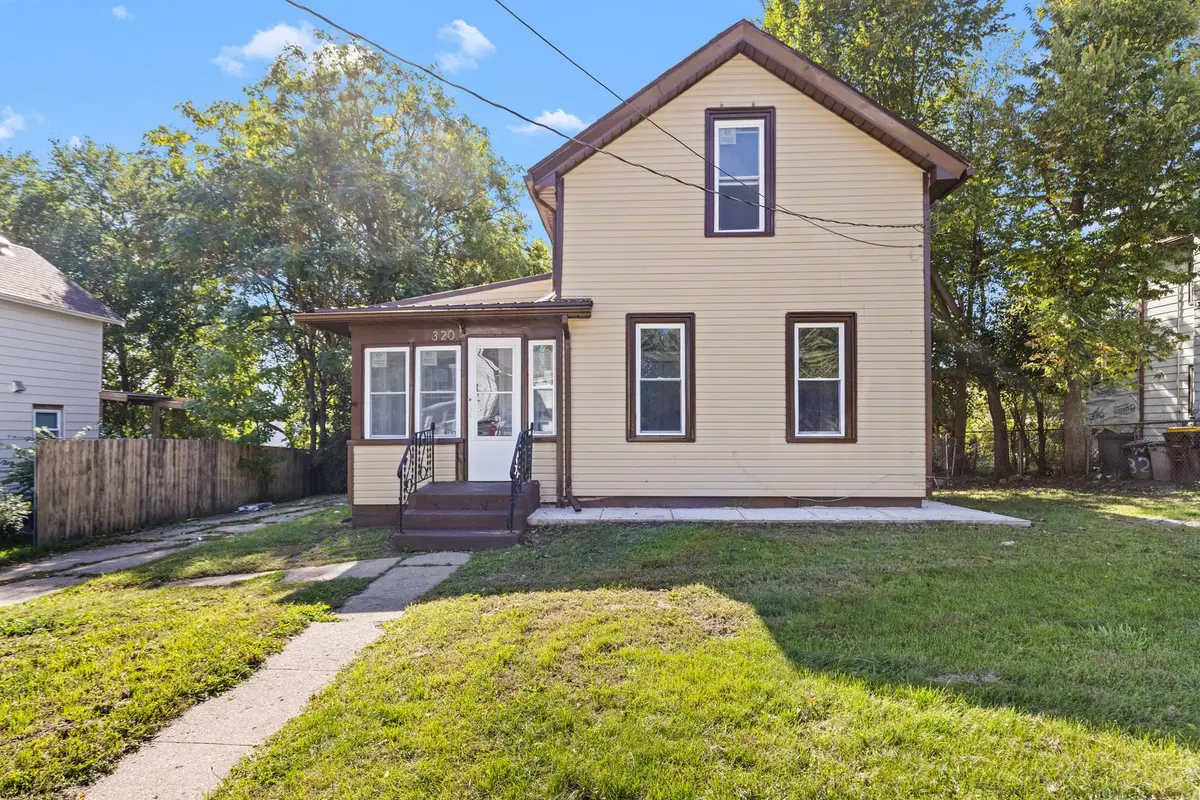 320 Lincoln Avenue