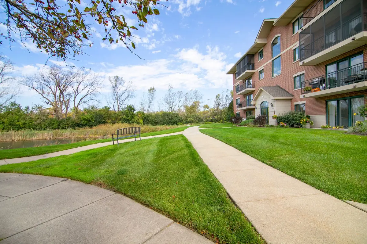 6840 W Winding Trail