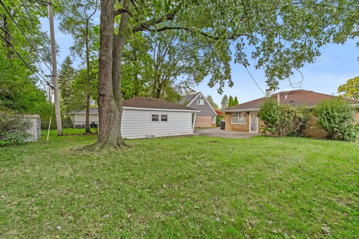 15547 Rose Drive