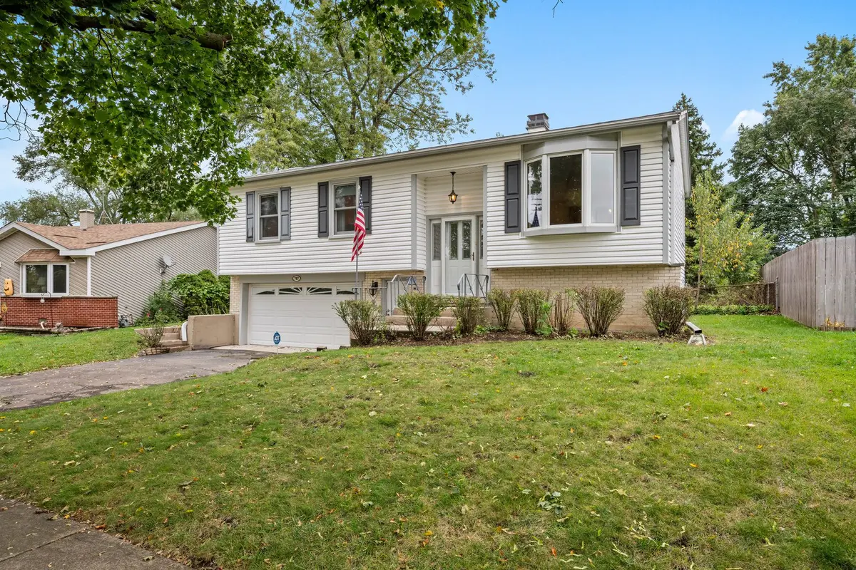 767 Leslie Lane