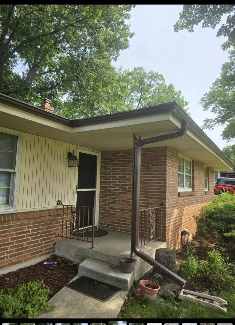 1127 Prestwick Parkway
