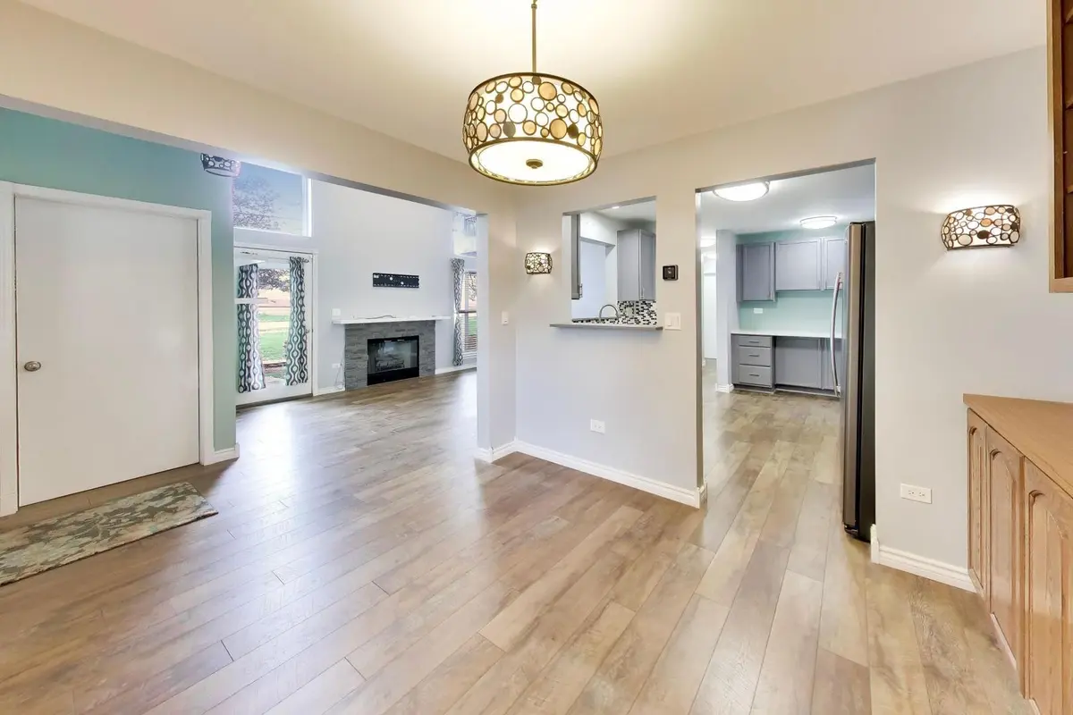 317 E Tall Oaks Lane