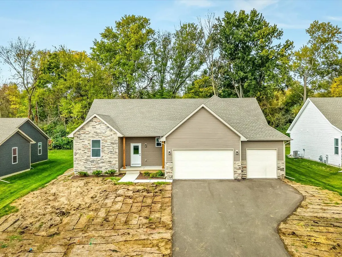 9874 Hawks Pointe Trail