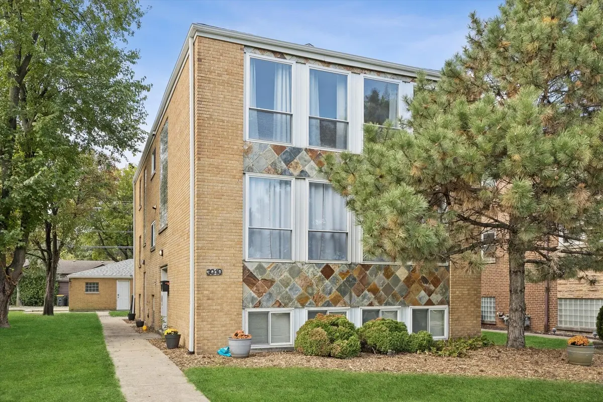 3010 Harlem Avenue