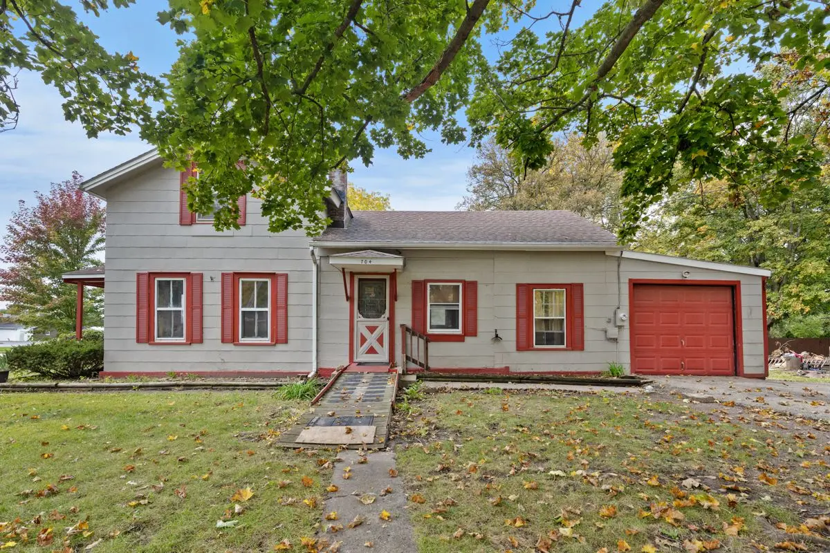 704 W Grant Highway