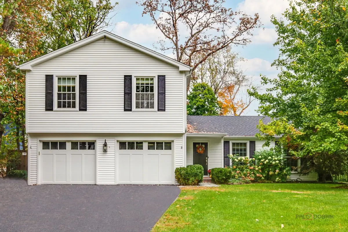 10 E Louis Avenue
