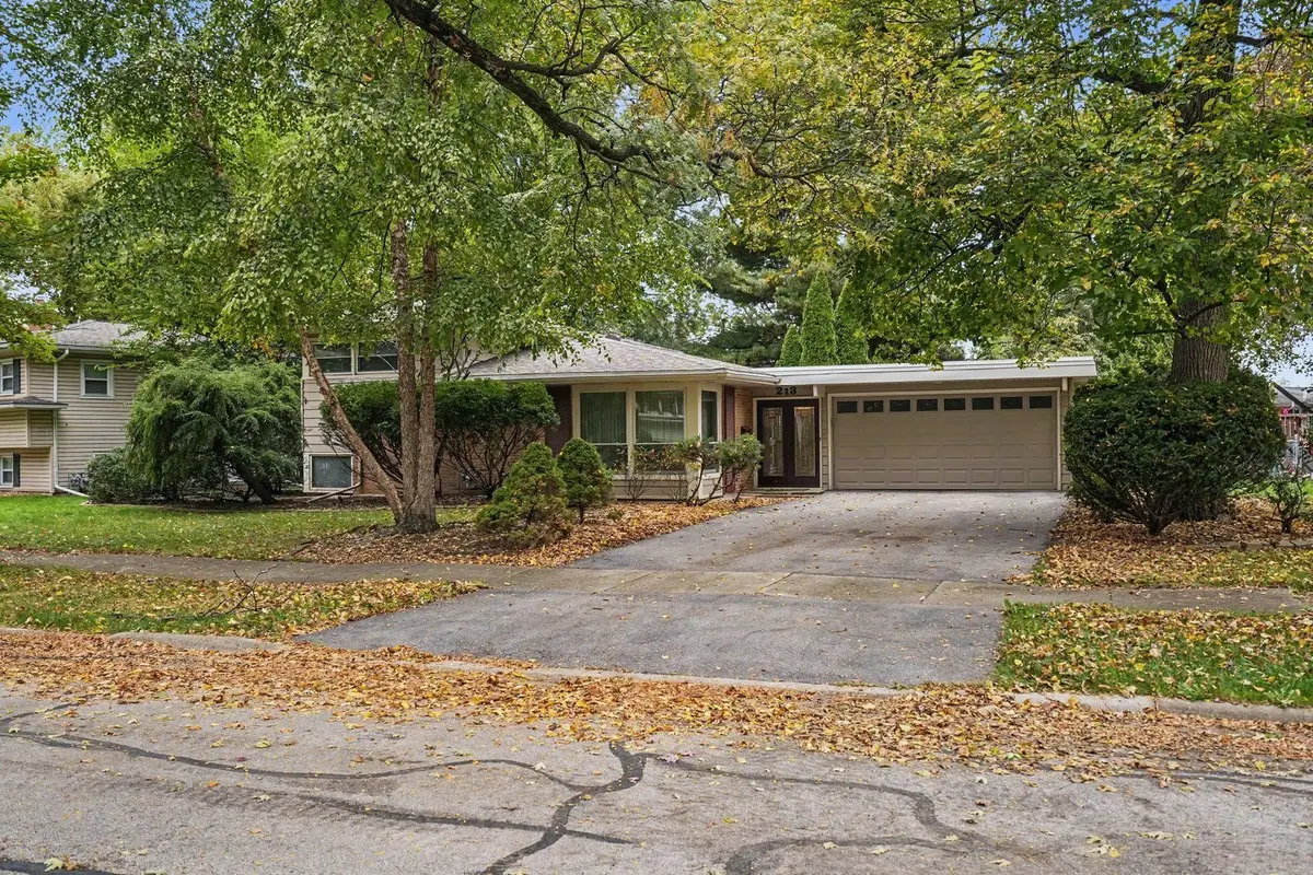 213 Triton Lane