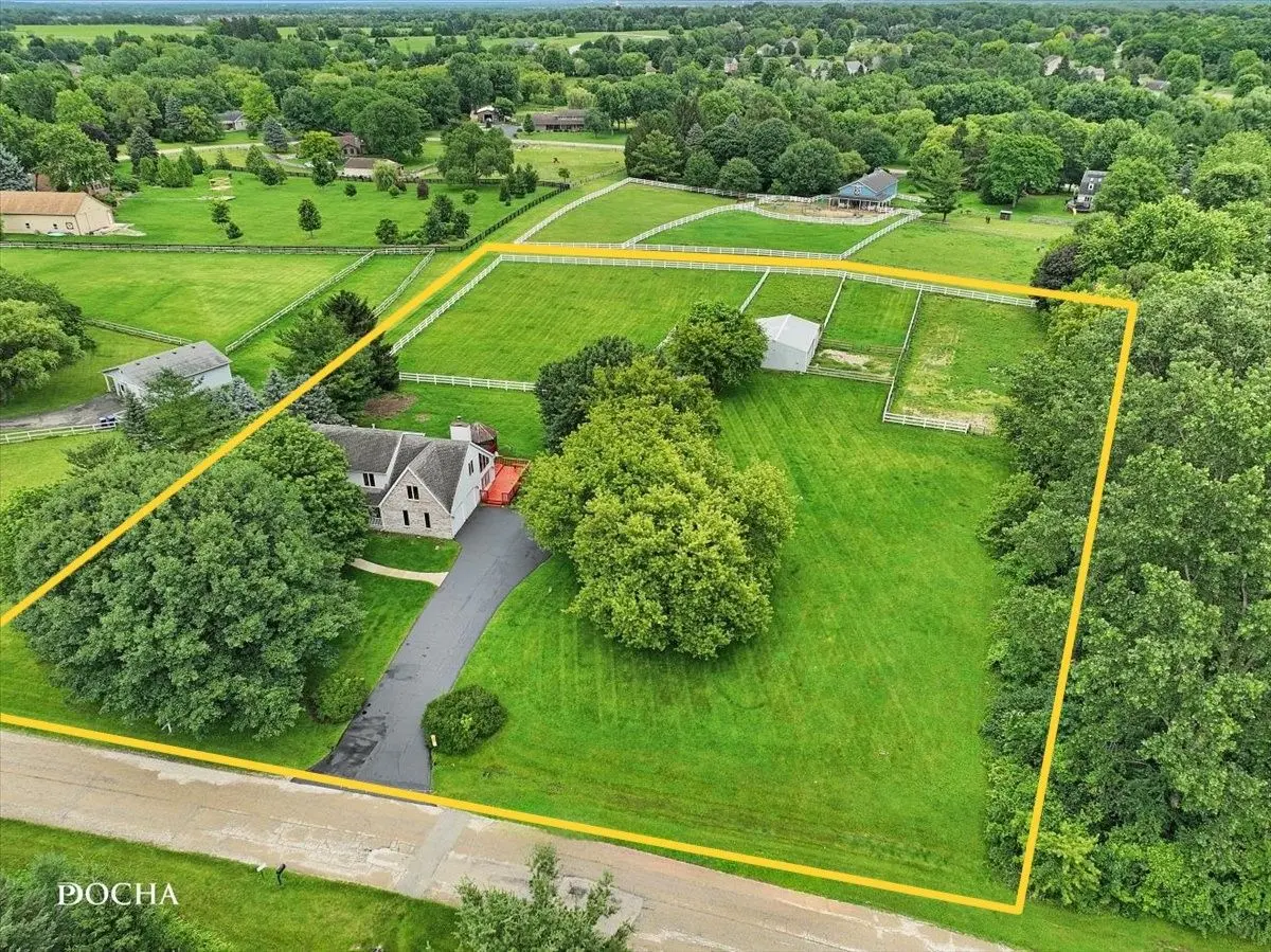 6N777 Palomino Drive