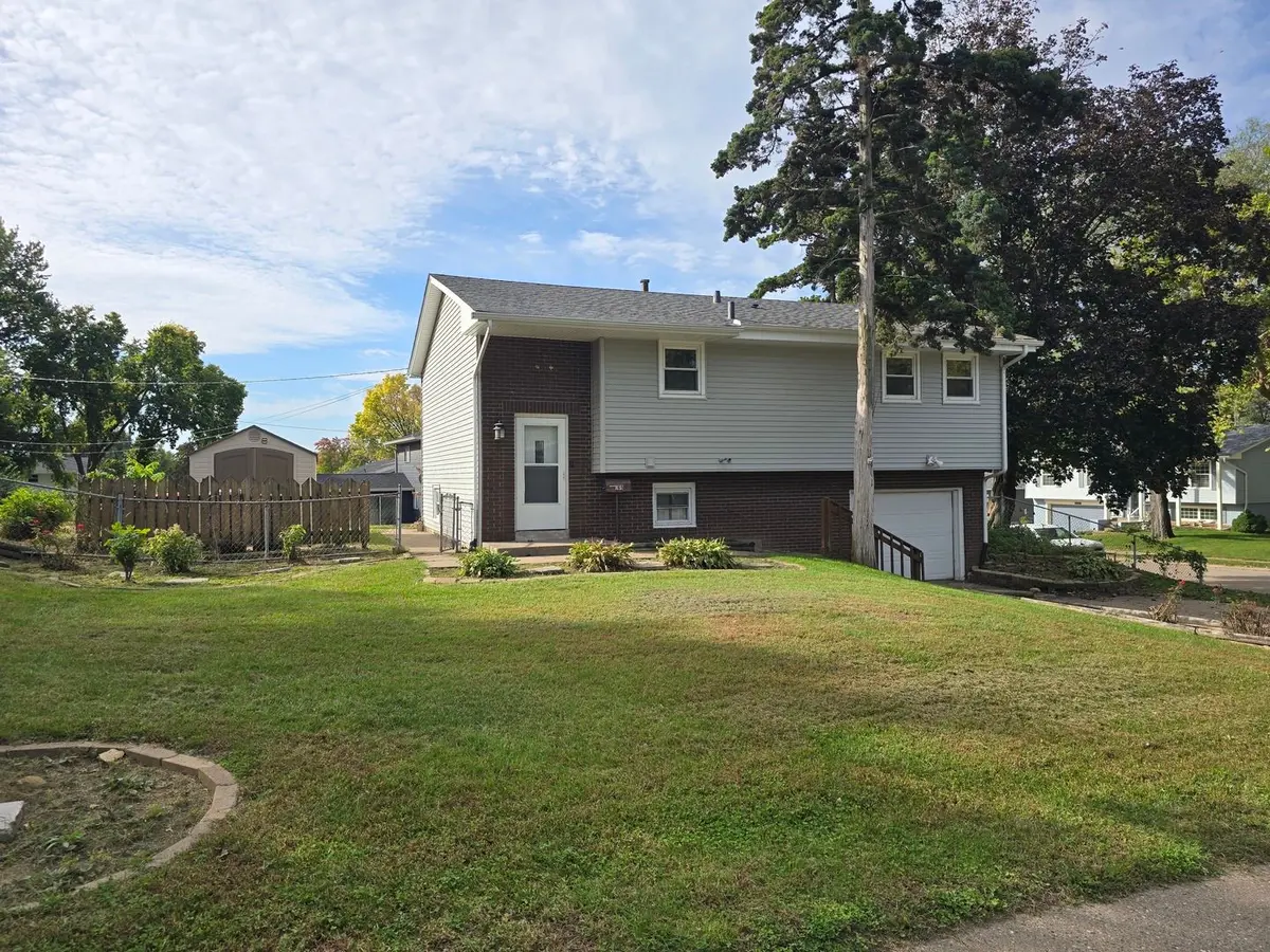769 W 46th Street