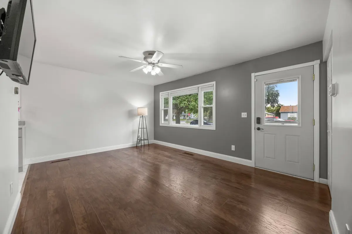2005 Capri Avenue