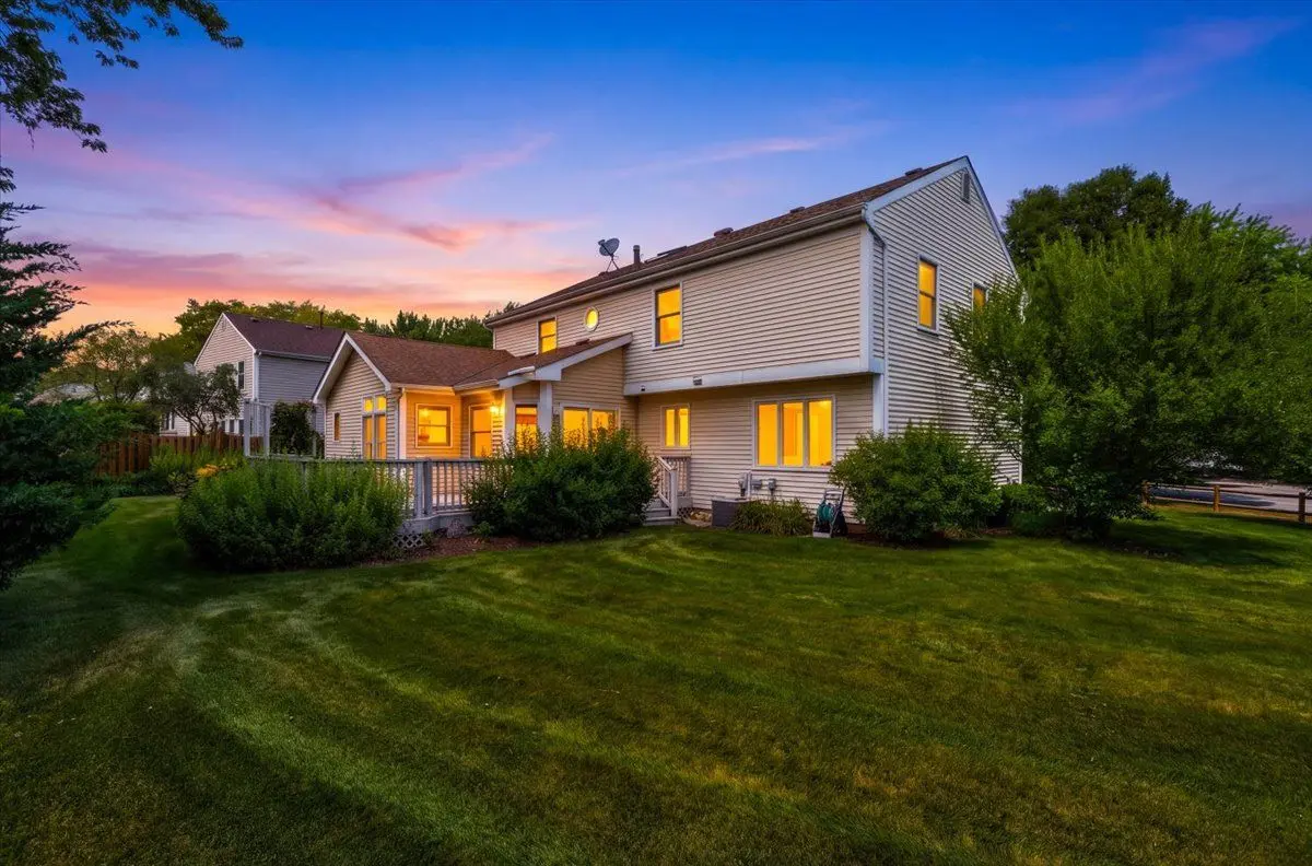2297 Pontiac Circle