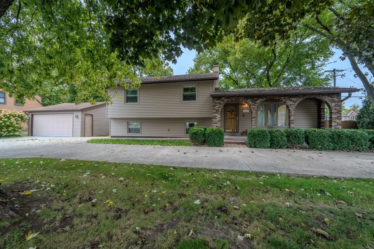 3900 Fairview Avenue