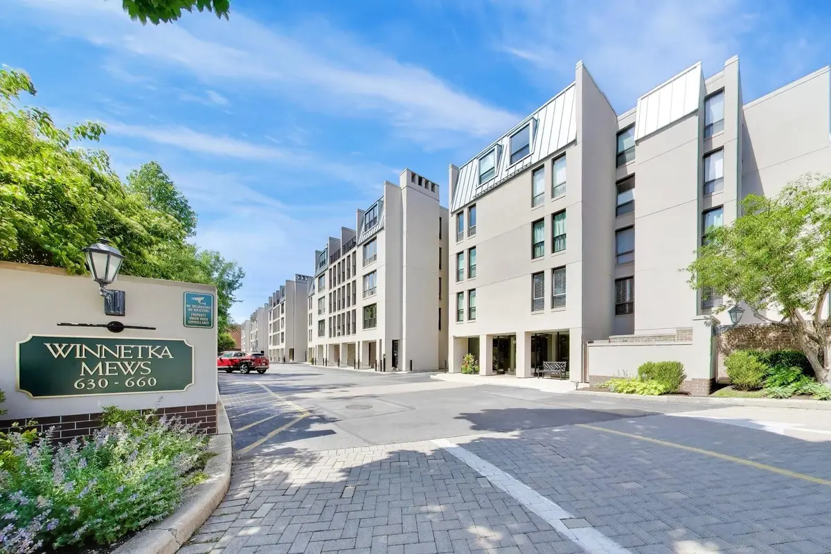640 Winnetka Mews