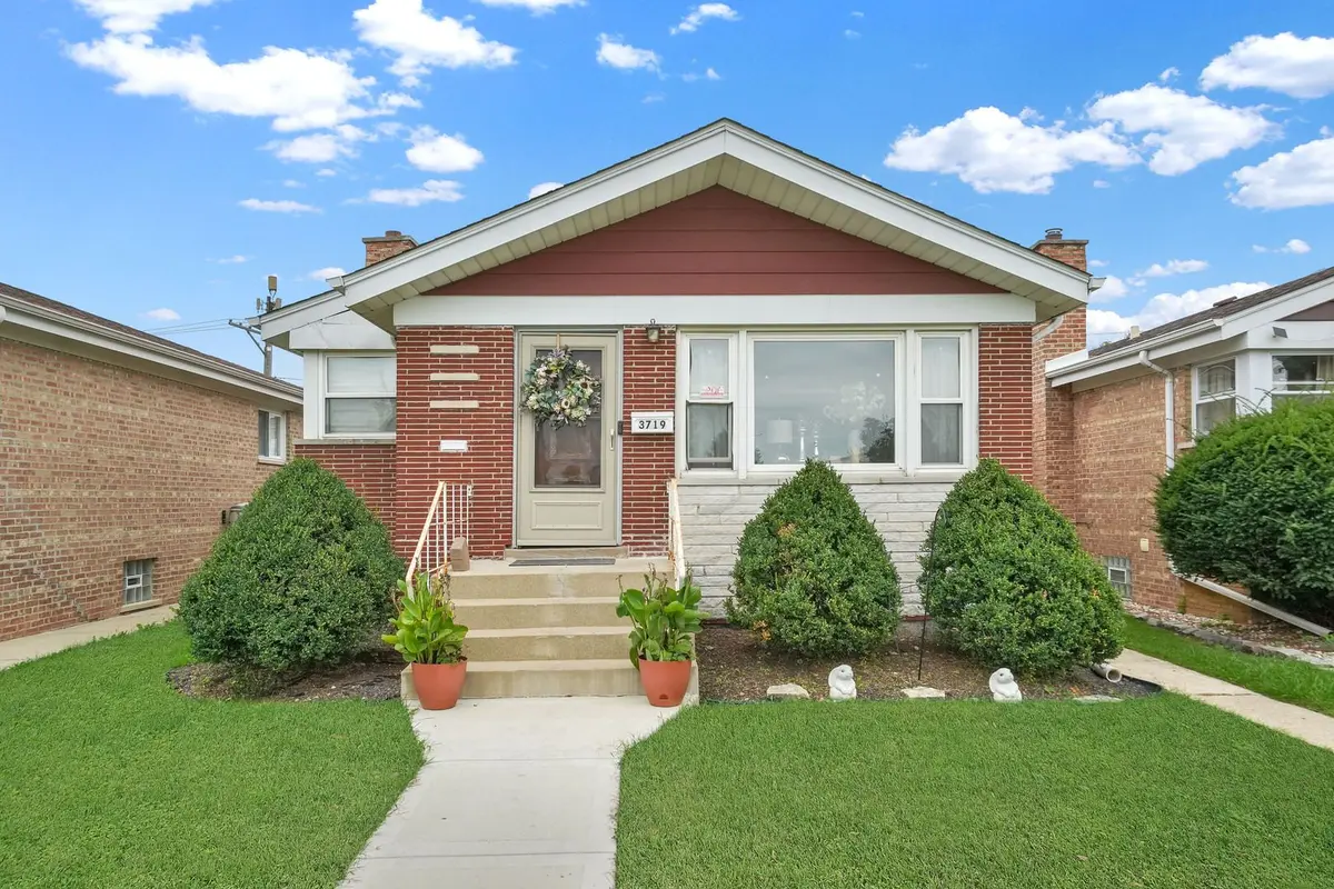 3719 W 66th Place