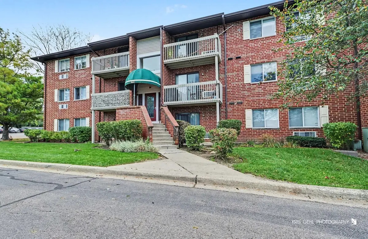 960 N Lakeside Drive