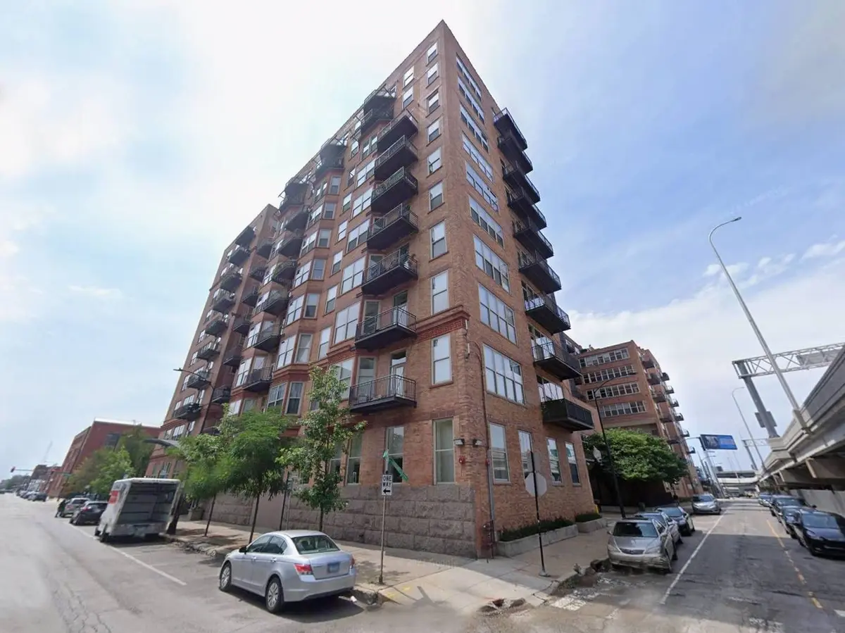 500 S Clinton Street