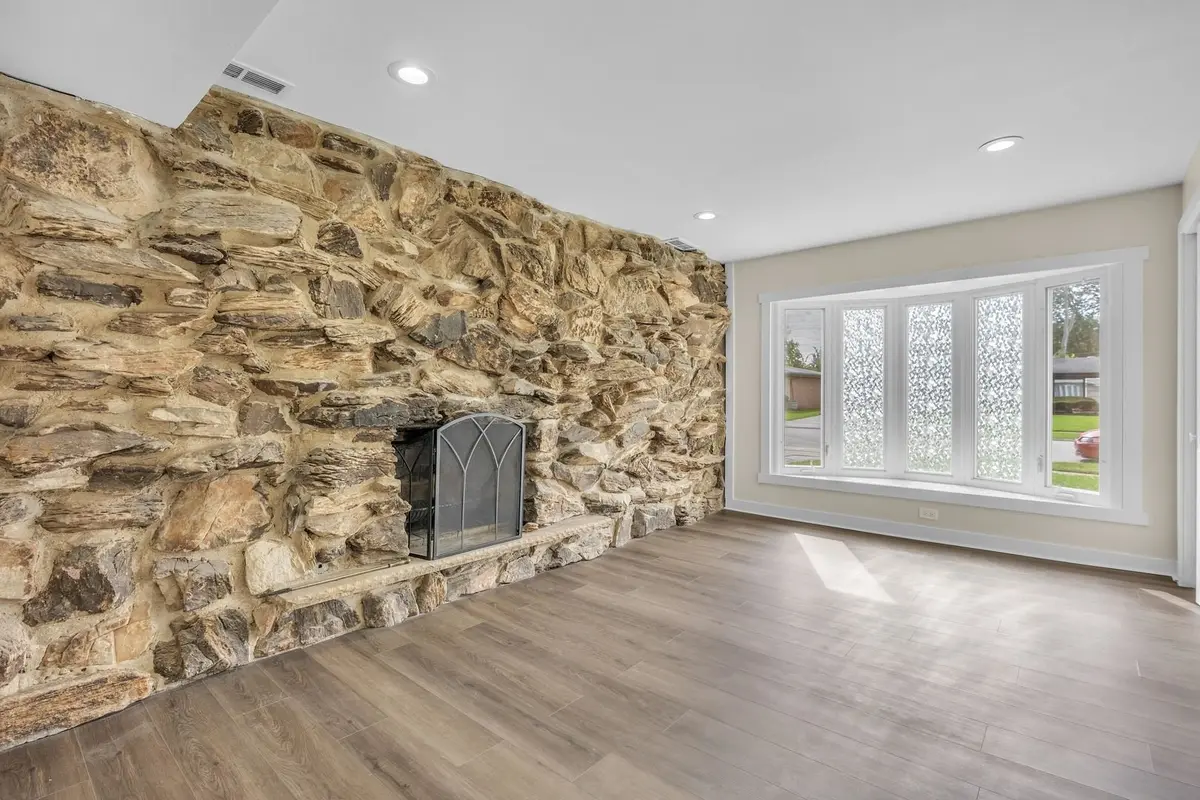 17061 Evans Drive
