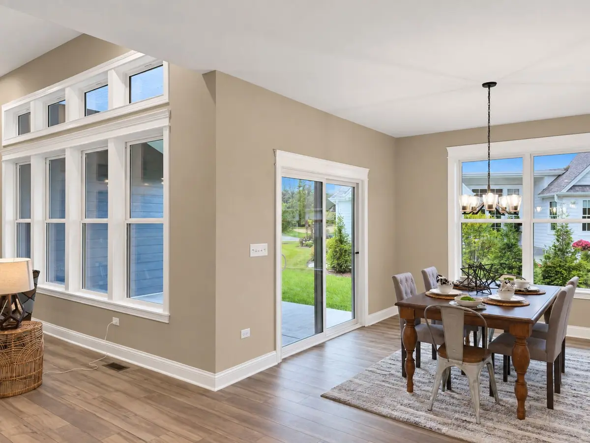 214 Burr Oak Circle