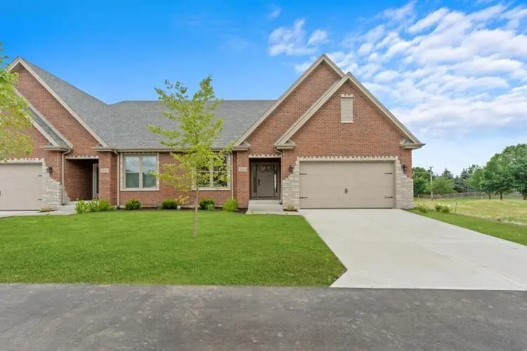 8803 WILLOW Lane