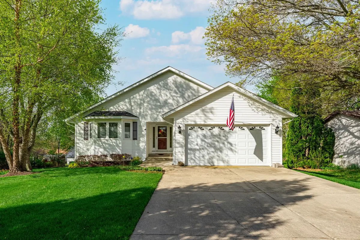 1261 Lake Summerset Road