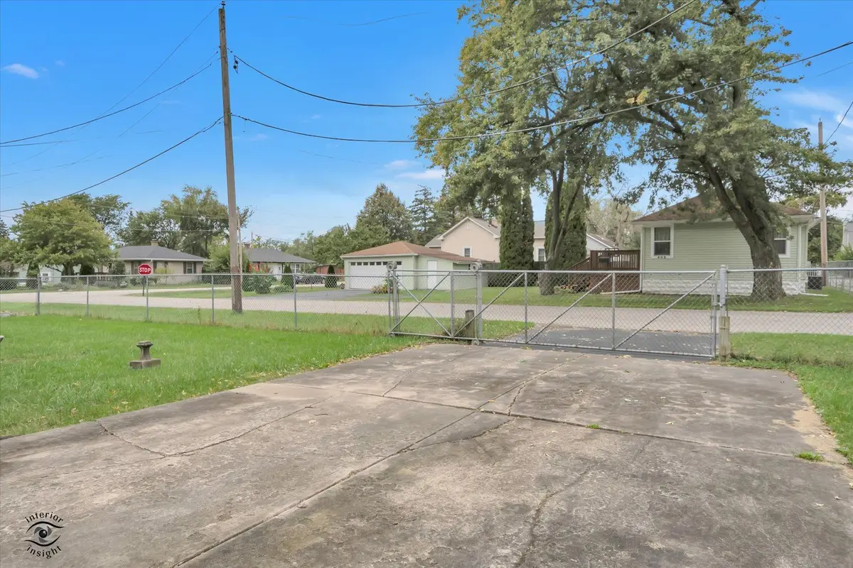 1701 Sterling Avenue