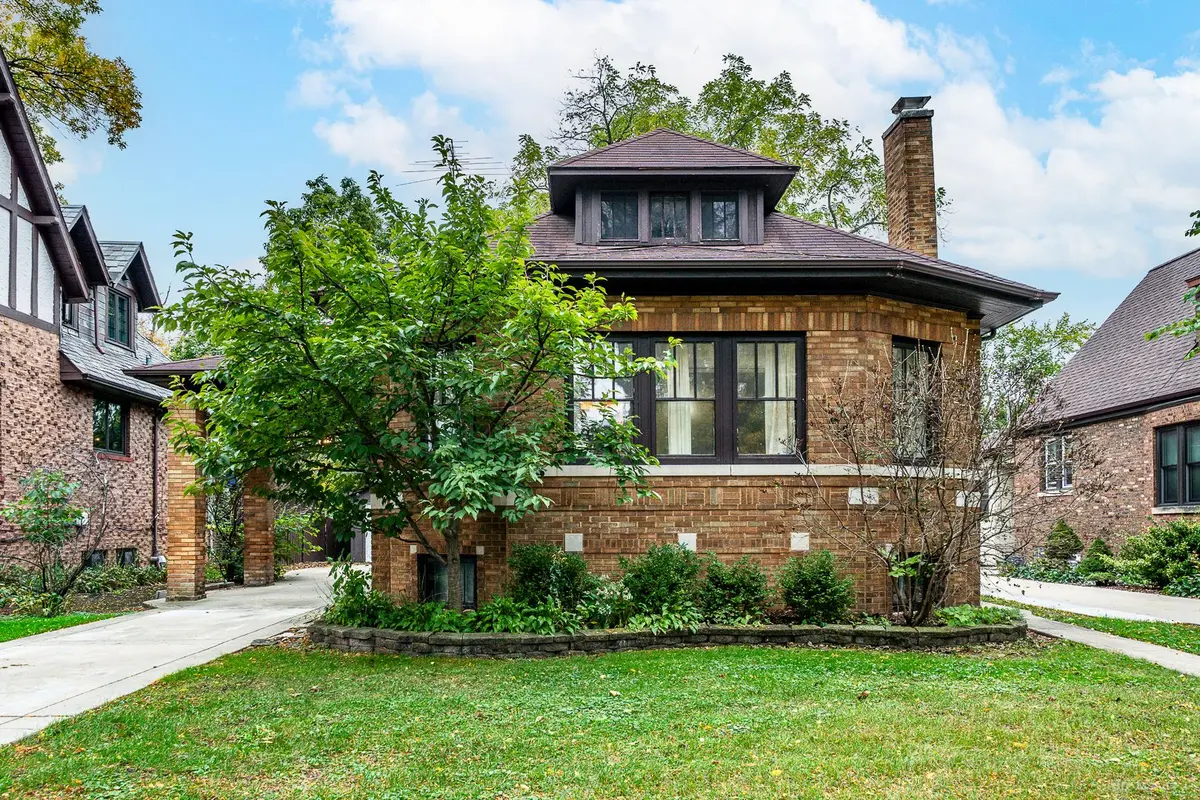 2315 W 108th Place