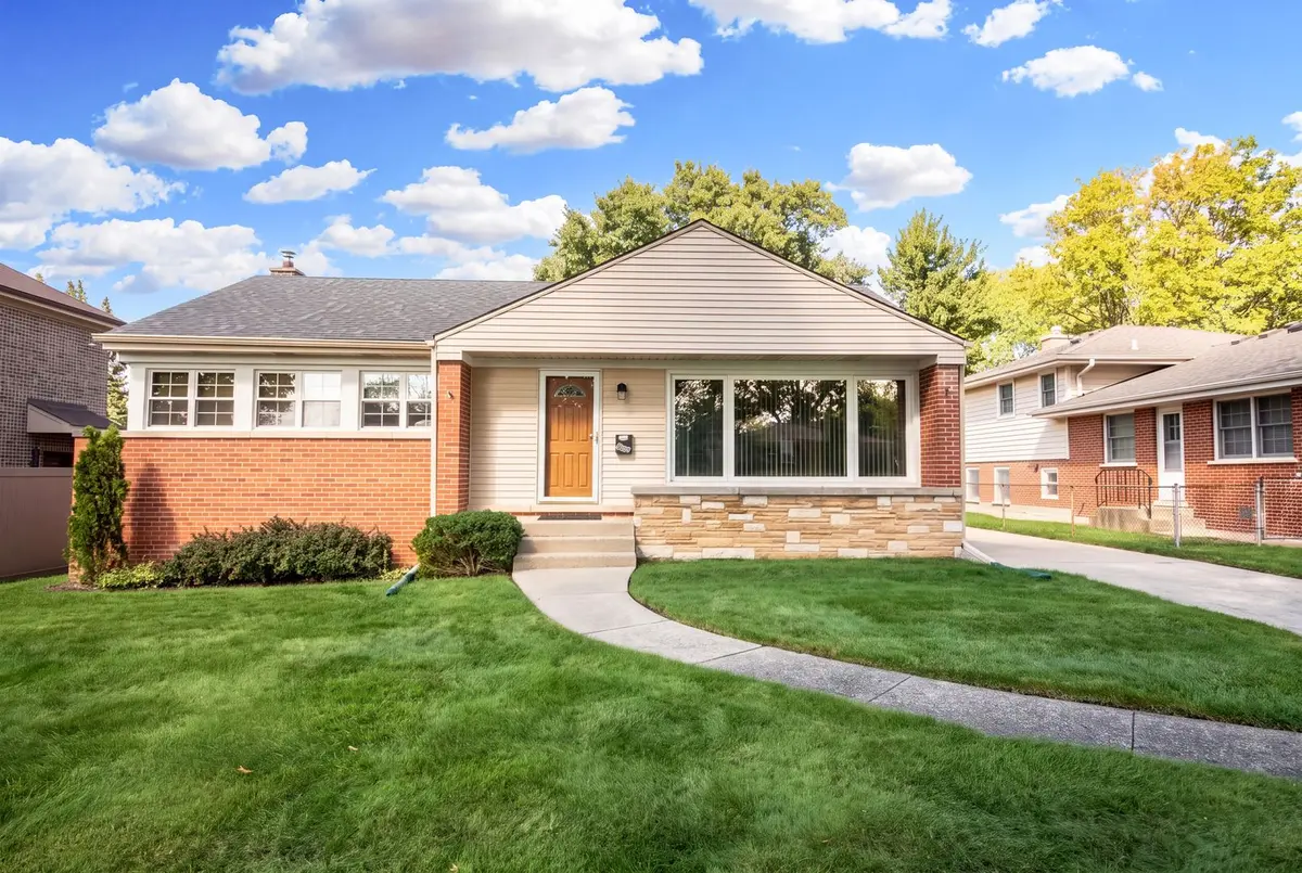 502 W Lonnquist Boulevard