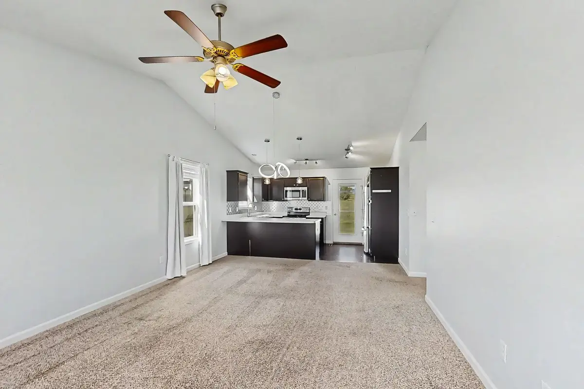 49 Winding Way
