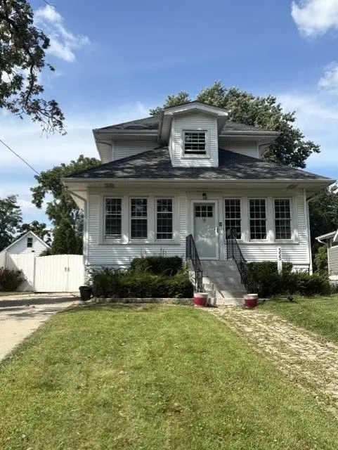 333 E Chicago Avenue