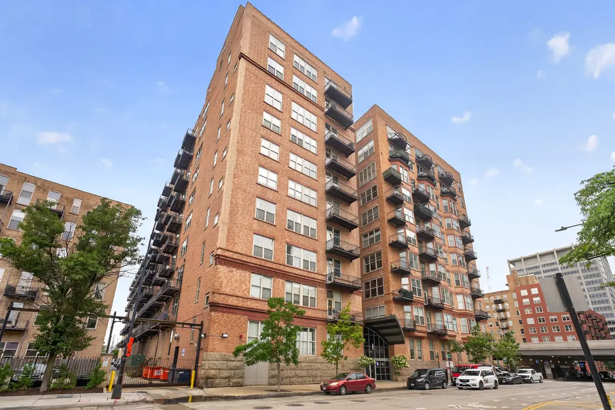 500 S Clinton Street