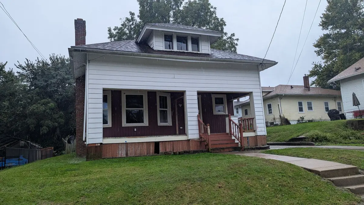 619 W 13th Street