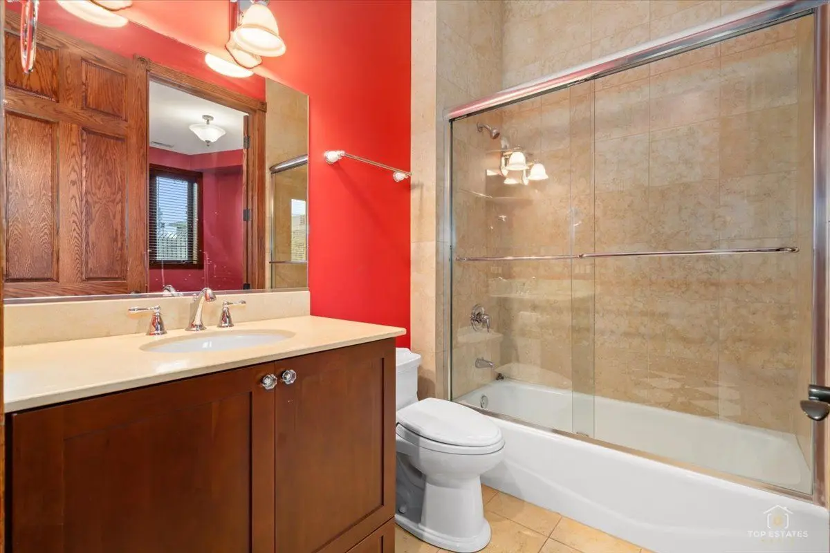 3914 W 51st Street