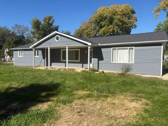 109 Douglas Street