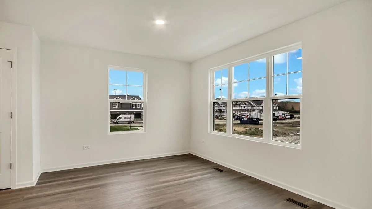 401 Lakeshore Court
