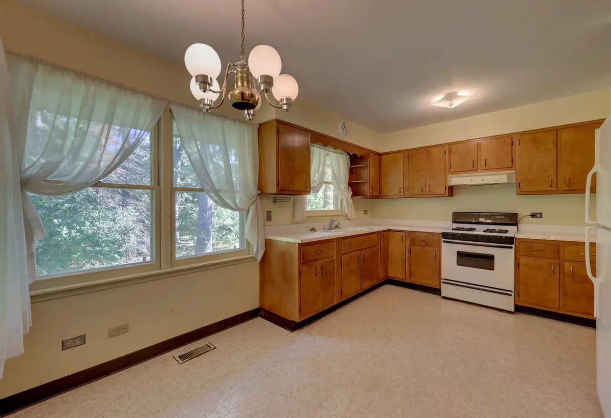 5N341 Cuyahoga Terrace