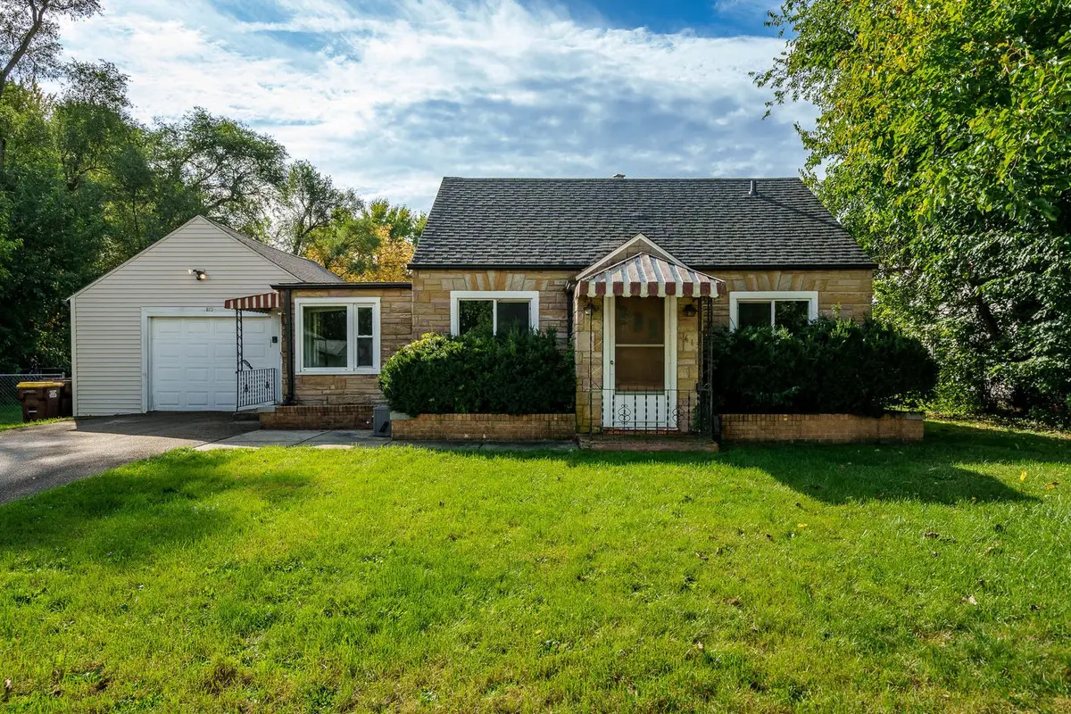 613 COLONIAL Drive