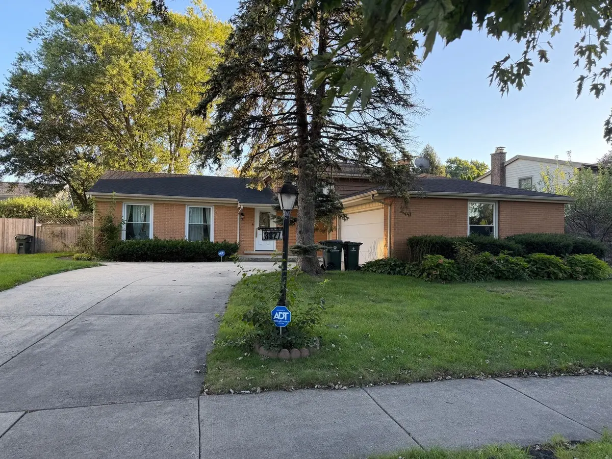 3927 Crestwood Drive
