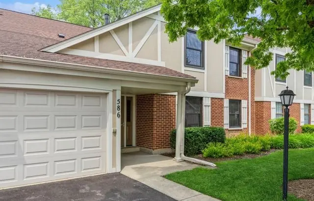 586 Williamsburg Court