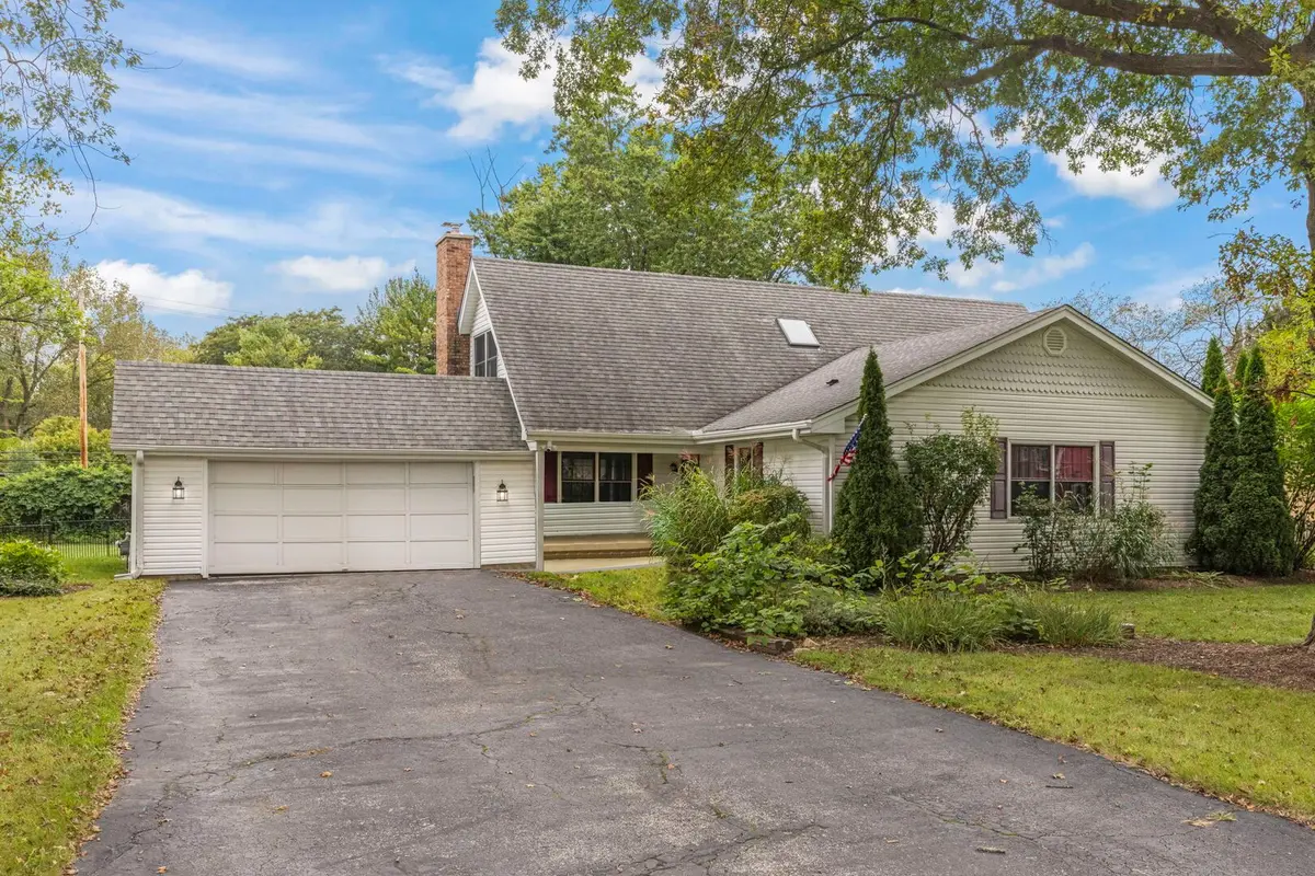 5N104 Meadow Drive