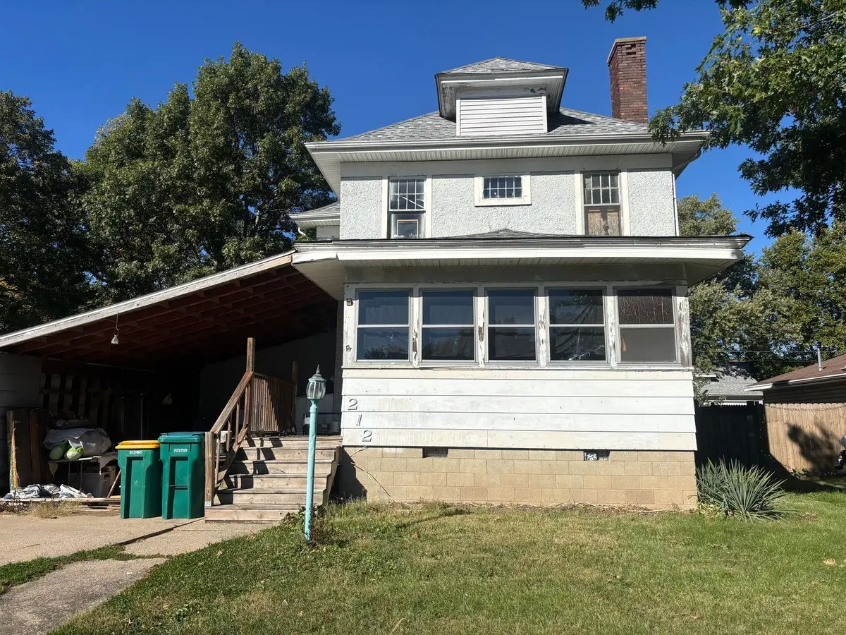 212 W Vine Street