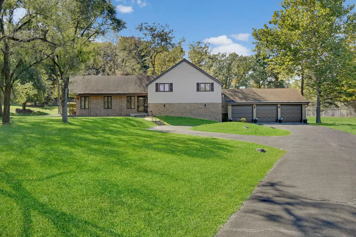 3317 E Buried Oak Drive
