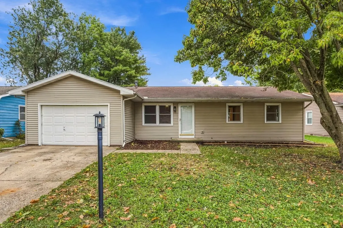 1812 Stratford Drive