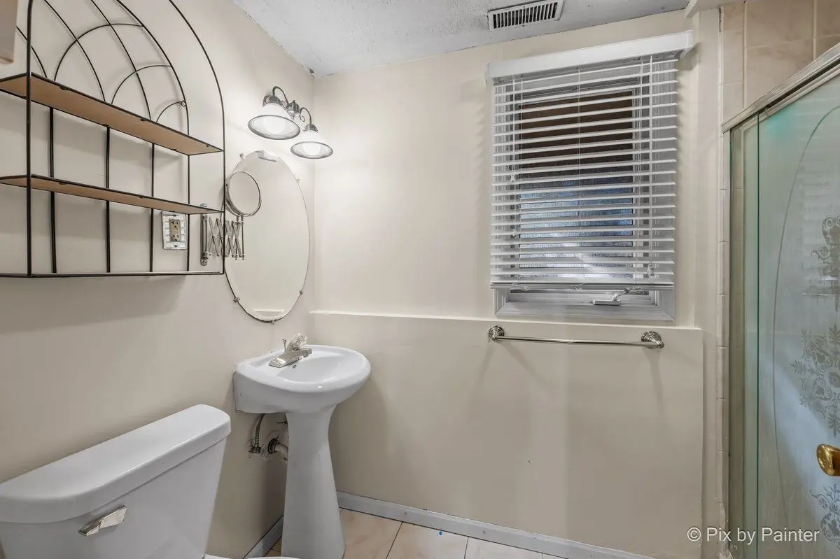 418 N Regal Court