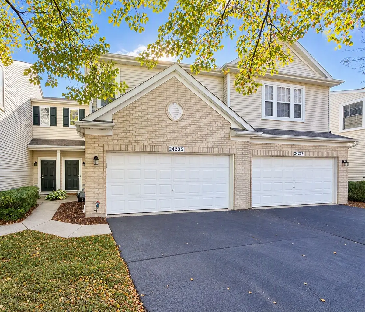 24235 Leski Lane