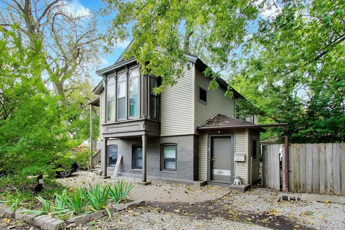 1038 Custer Avenue