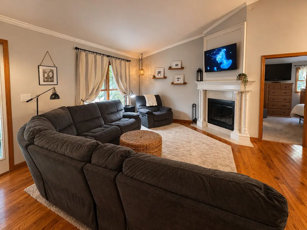 373 Lake Thunderbird Drive