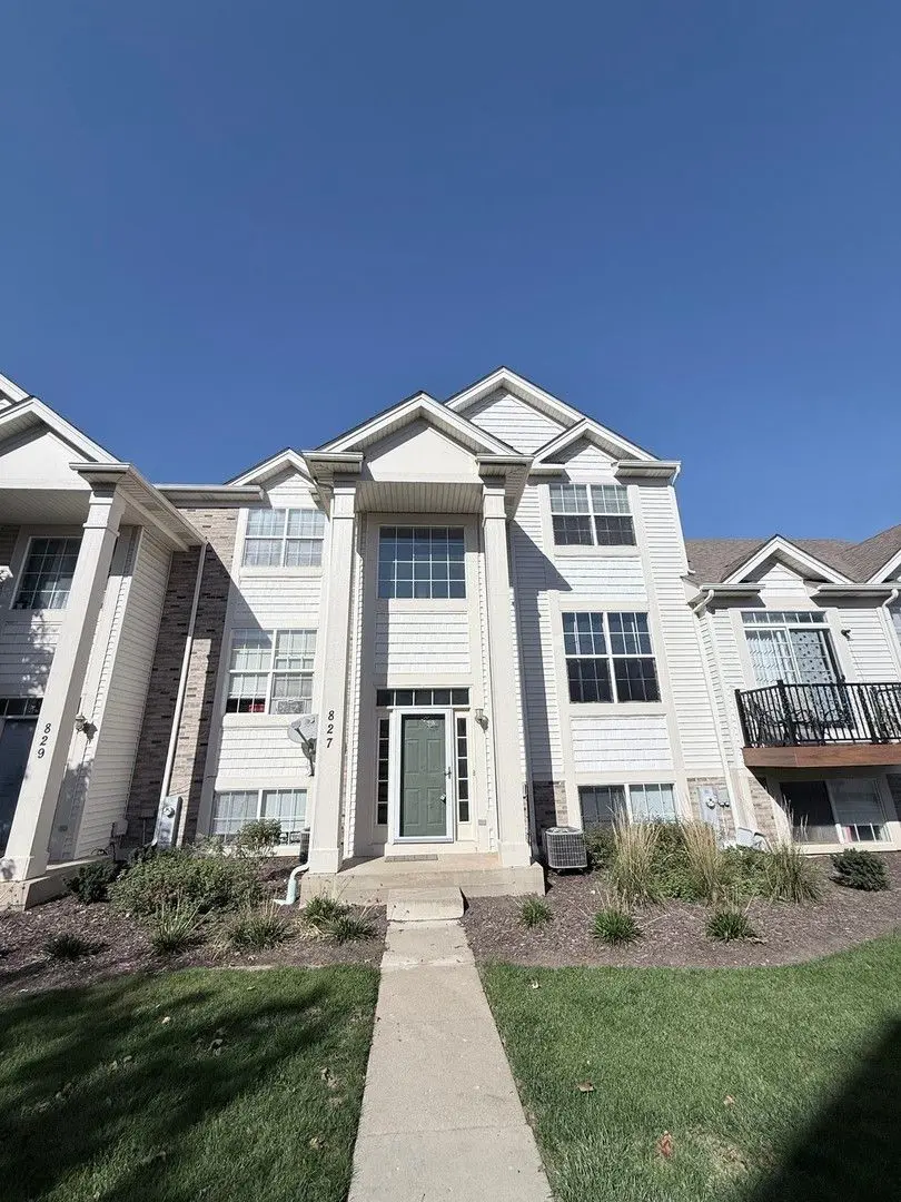 827 Summit Creek Drive