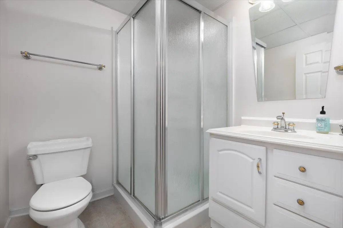 877 Bonnie Brae Lane