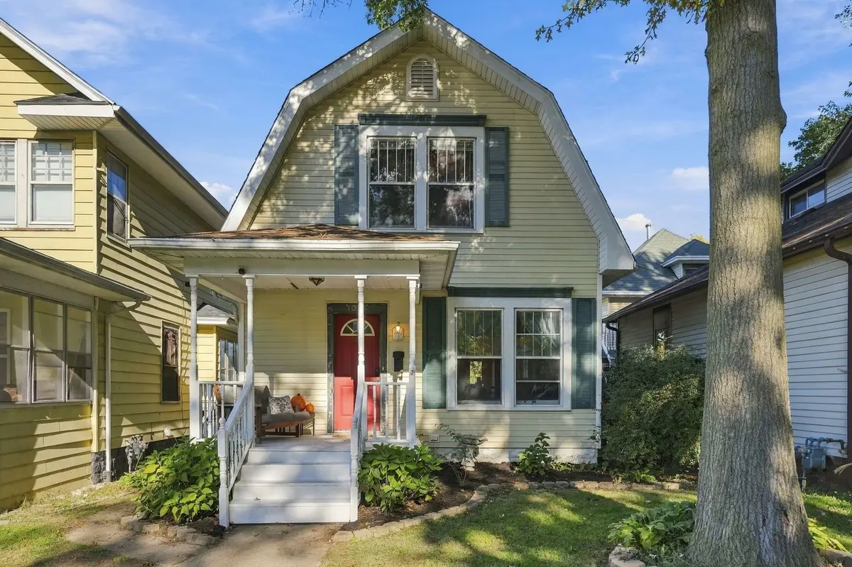 1003 Iowa Avenue